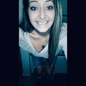 Meet your Posher, Ashlee